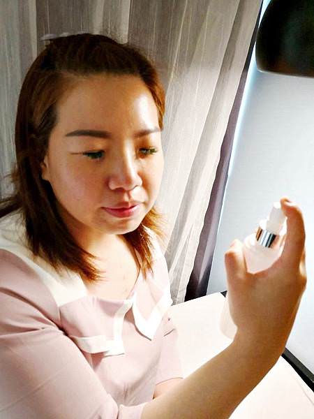 Liz麗緻舒敏水潤精華露41.jpg Liz麗緻舒敏水潤精華露41.jpg