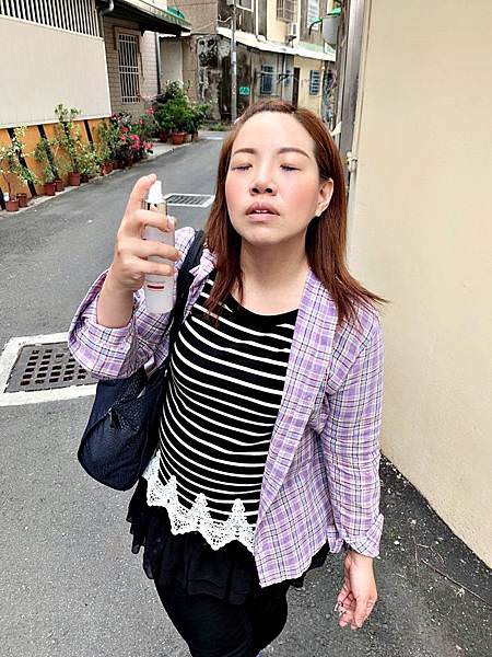 Liz麗緻舒敏水潤精華露67.jpg Liz麗緻舒敏水潤精華露67.jpg