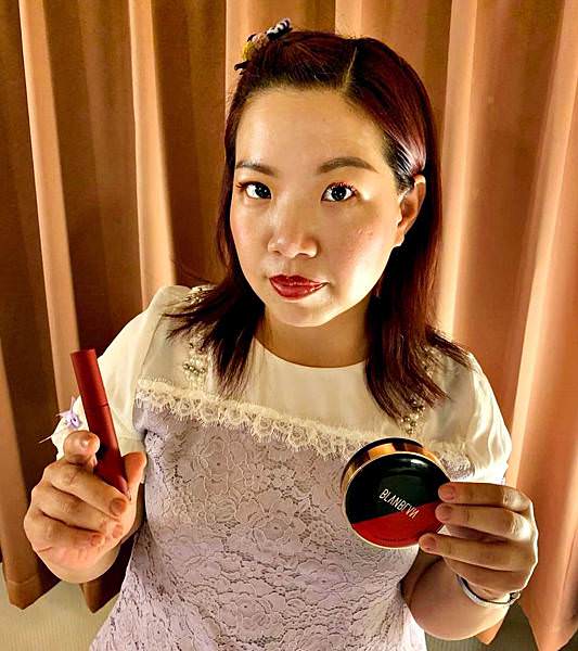 BLANBLVN粉霜+唇釉36(剪裁).jpg BLANBLVN粉霜+唇釉36(剪裁).jpg