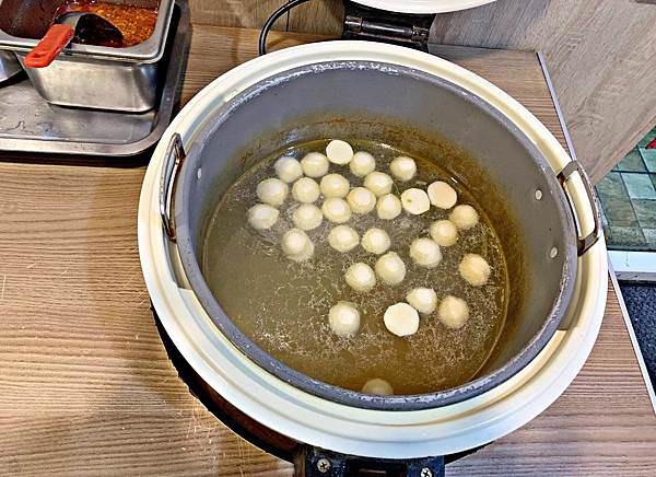 川品鐵板燒20魚丸湯.jpg 川品鐵板燒20魚丸湯.jpg