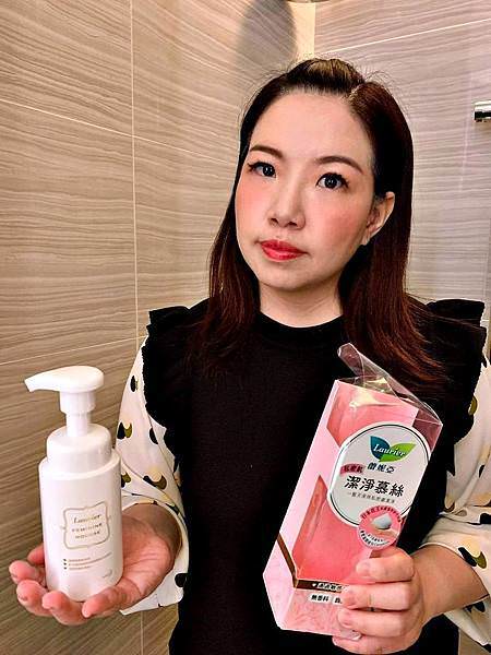 蕾妮亞私密肌潔淨慕絲1.jpg 蕾妮亞私密肌潔淨慕絲1.jpg