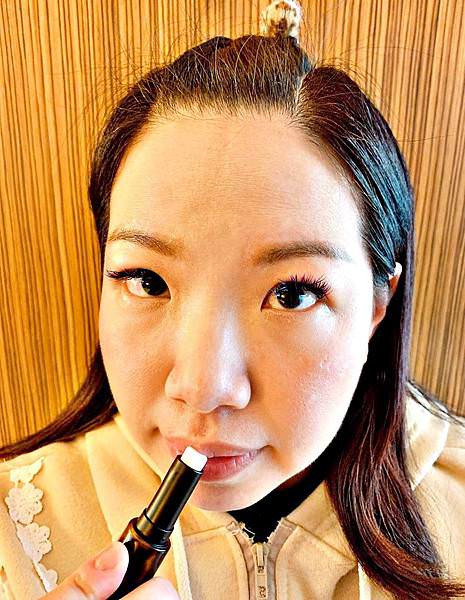 LA VIGUEUR活力香脂朝氣護唇膏22.jpg LA VIGUEUR活力香脂朝氣護唇膏22.jpg
