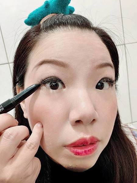 Make up for ever AQUA 24H防水眼影筆17new.jpg Make up for ever AQUA 24H防水眼影筆17new.jpg