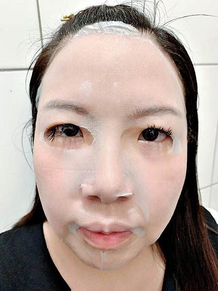 盧曼博士Dr. Luman肌底真空淨化保濕面膜3.jpg 盧曼博士Dr. Luman肌底真空淨化保濕面膜3.jpg