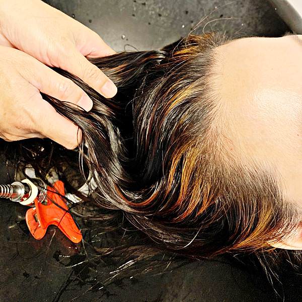 SALON DE MAGIE頂級專業沙龍安瓶護髮素26.jpg SALON DE MAGIE頂級專業沙龍安瓶護髮素26.jpg