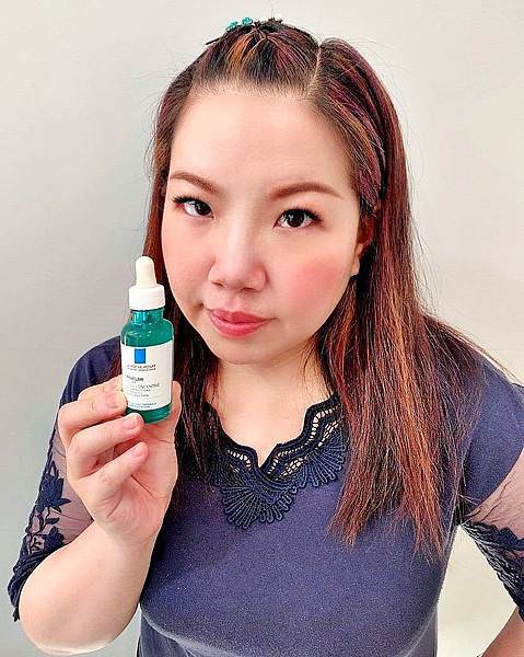 理膚寶水三酸煥膚瓶1.jpg 理膚寶水三酸煥膚瓶1.jpg