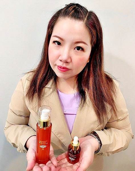 Jenduoste珍朵絲特龍血求麗精華+龍血求麗修護乳8.jpg Jenduoste珍朵絲特龍血求麗精華+龍血求麗修護乳8.jpg