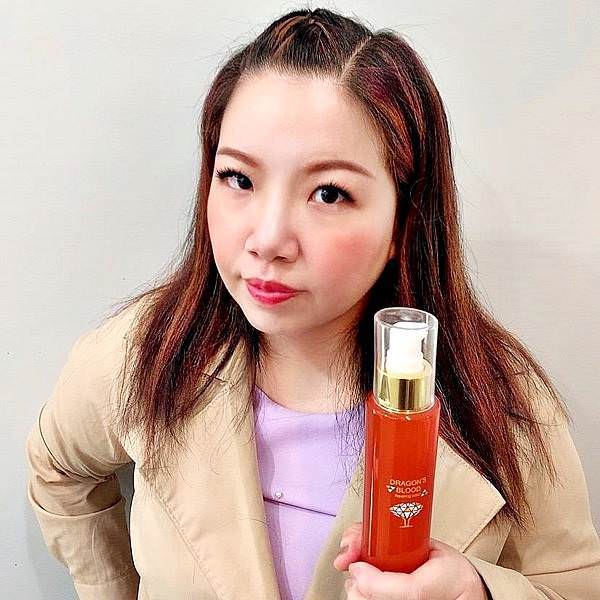 Jenduoste珍朵絲特龍血求麗修護乳19-1.jpg Jenduoste珍朵絲特龍血求麗修護乳19-1.jpg