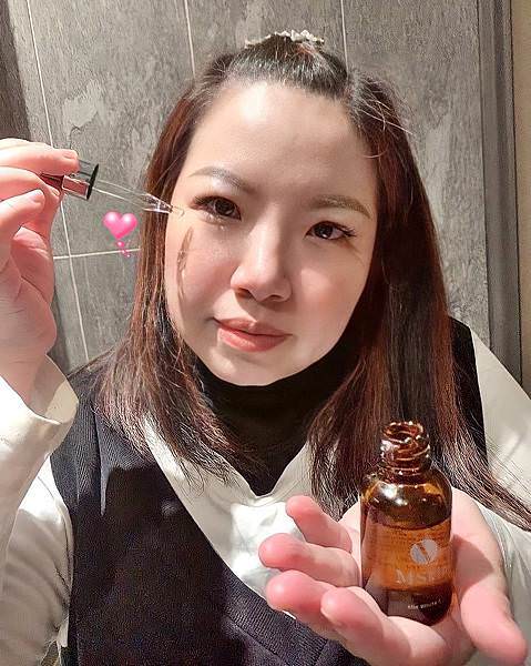 Mskin夜用美白C美容液8-1.jpg Mskin夜用美白C美容液8-1.jpg