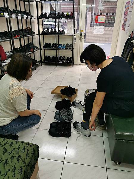 LINE_ALBUM_桃園門市客戶體驗照_220520_3.jpg LINE_ALBUM_桃園門市客戶體驗照_220520_3.jpg