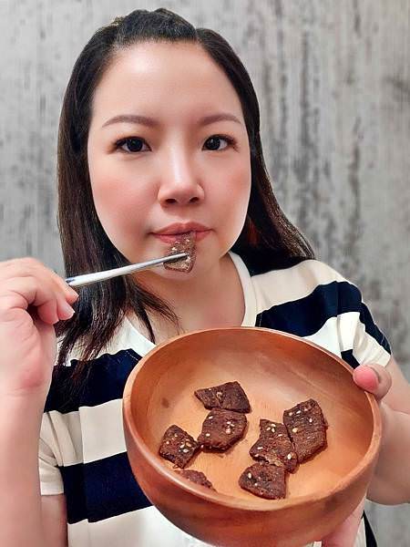 HOYA弘陽食品植物肉乾14台式沙茶_.jpg HOYA弘陽食品植物肉乾14台式沙茶_.jpg