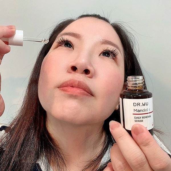 DR. WU杏仁酸溫和煥膚精華6_.jpg DR. WU杏仁酸溫和煥膚精華6_.jpg