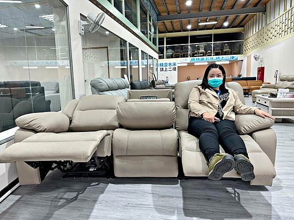 舒格登電動沙發高雄鳥松店8_1.jpg 舒格登電動沙發高雄鳥松店8_1.jpg