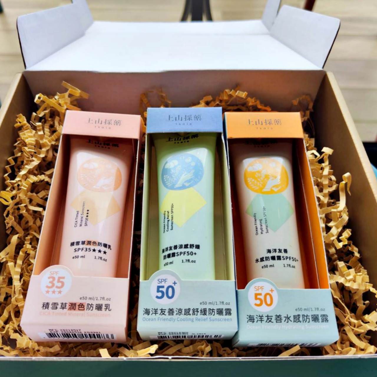 防曬推薦|tsaio上山採藥積雪草潤色防曬乳、海洋友善涼感舒緩防曬露、海洋友善水感防曬露|預防肌膚乾燥,清透自然妝感之上山採藥潤防曬產品開箱! - 第6張圖 防曬推薦|tsaio上山採藥積雪草潤色防曬乳、海洋友善涼感舒緩防曬露、海洋友善水感防曬露|預防肌膚乾燥,清透自然妝感之上山採藥潤防曬產品開箱!