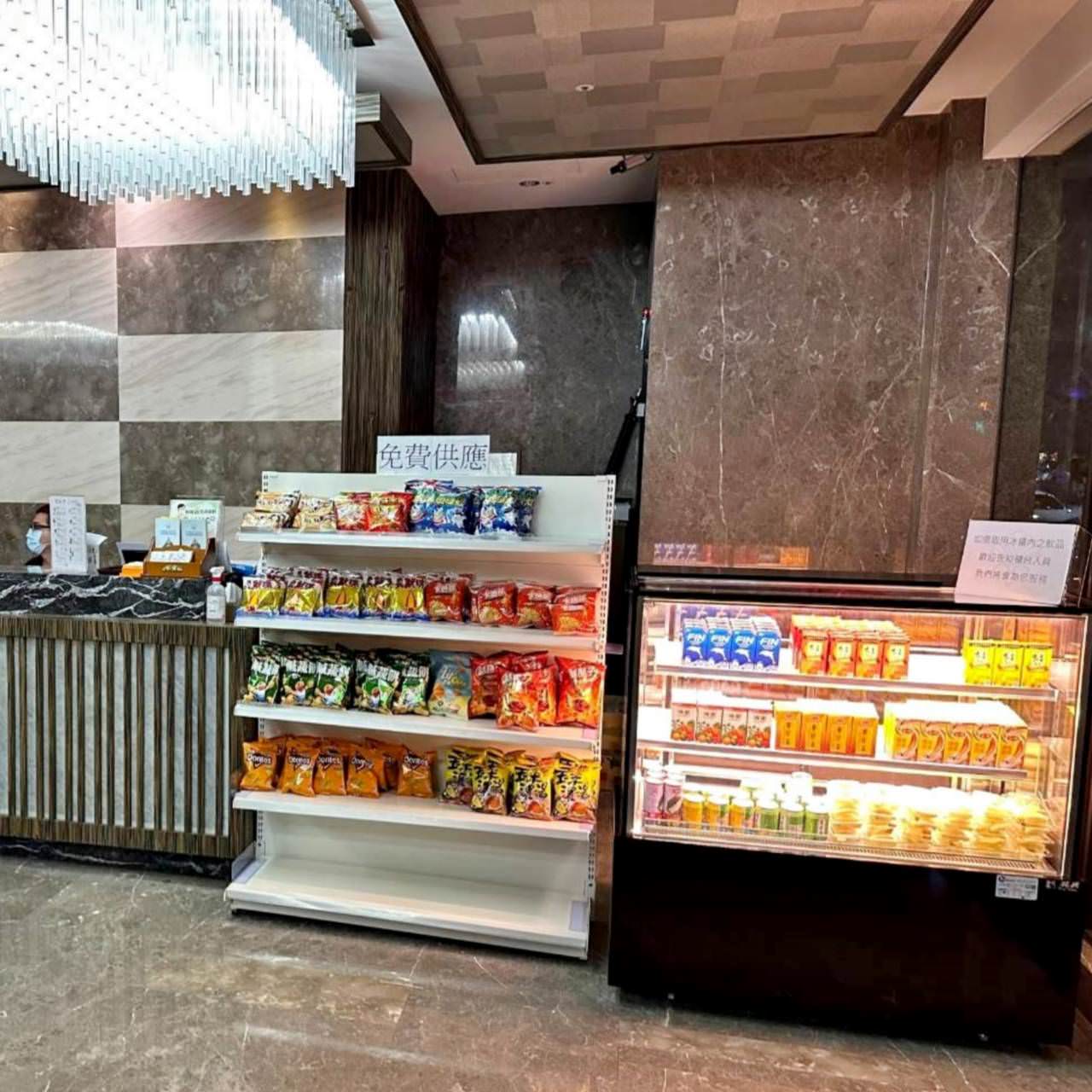 高雄火車站住宿|高雄國際星辰旅館International Citizen Hotel|距離「高雄火車站」車程5分鐘,鄰近三民夜市商圈,享受微醺時光之商務度假旅館入住心得分享 - 第7張圖 高雄火車站住宿|高雄國際星辰旅館International Citizen Hotel|距離「高雄火車站」車程5分鐘,鄰近三民夜市商圈,享受微醺時光之商務度假旅館入住心得分享