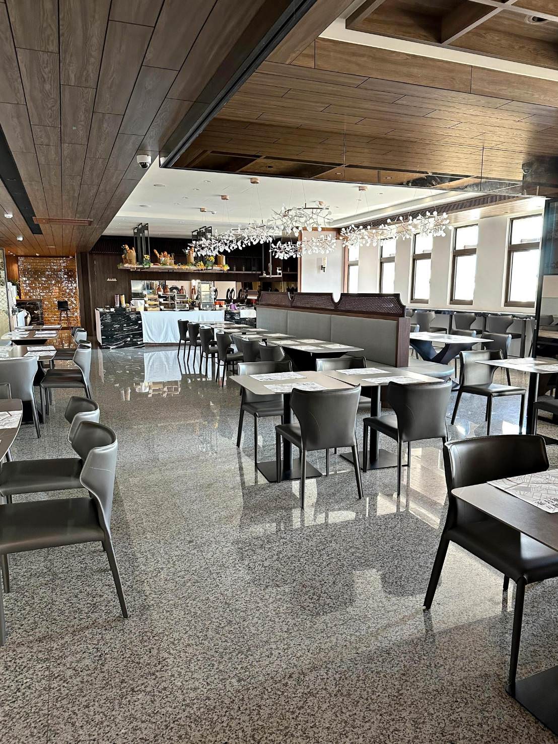鹿港住宿推薦|鹿港澄悅酒店Euphoria Hotel|鹿港最高景觀飯店,融入鹿港景點與當地特色,道地風味佳餚結合異國料理之早餐Buffet之澄悅酒店入住心得分享! - 第35張圖 鹿港住宿推薦|鹿港澄悅酒店Euphoria Hotel|鹿港最高景觀飯店,融入鹿港景點與當地特色,道地風味佳餚結合異國料理之早餐Buffet之澄悅酒店入住心得分享!
