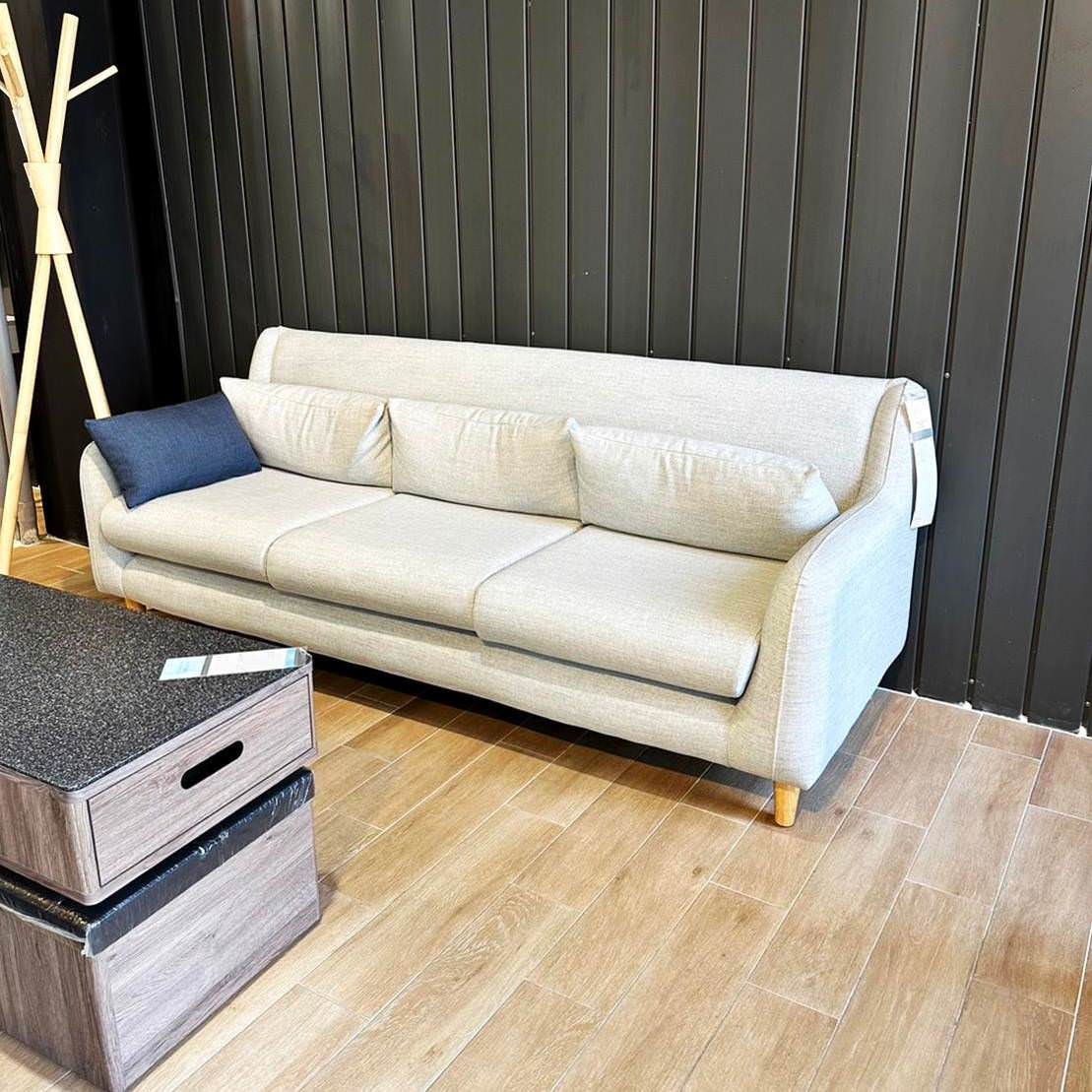 台南家具推薦｜億家具批發倉庫台南店｜台灣製造平價精品家具，工廠直營客製化沙發，打造舒適質感居家生活！