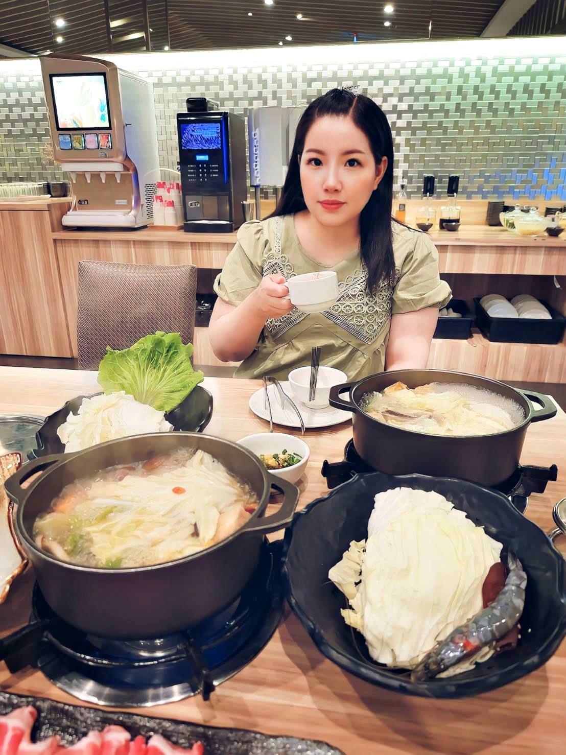 嘉義市泳池飯店住宿|尊皇大飯店|距離文化路觀光夜市10分鐘,設施設備一應俱全,附設自助早餐、精緻鍋物、露天泳池、景觀酒吧之尊皇大飯店入住心得分享! - 第48張圖 嘉義市泳池飯店住宿|尊皇大飯店|距離文化路觀光夜市10分鐘,設施設備一應俱全,附設自助早餐、精緻鍋物、露天泳池、景觀酒吧之尊皇大飯店入住心得分享!