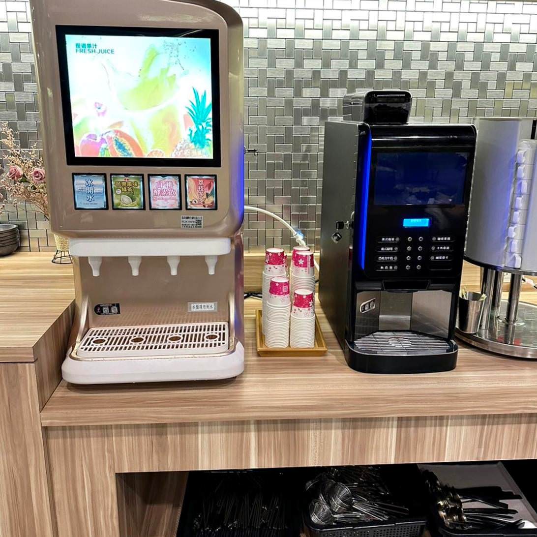 嘉義市泳池飯店住宿|尊皇大飯店|距離文化路觀光夜市10分鐘,設施設備一應俱全,附設自助早餐、精緻鍋物、露天泳池、景觀酒吧之尊皇大飯店入住心得分享! - 第54張圖 嘉義市泳池飯店住宿|尊皇大飯店|距離文化路觀光夜市10分鐘,設施設備一應俱全,附設自助早餐、精緻鍋物、露天泳池、景觀酒吧之尊皇大飯店入住心得分享!