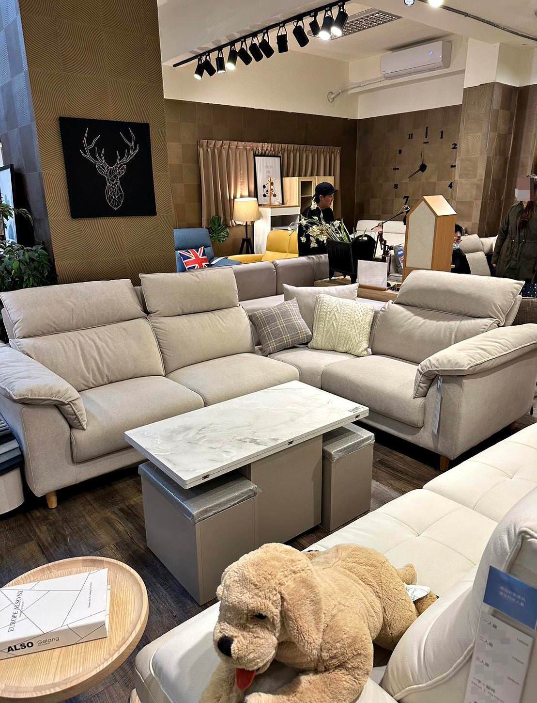 台北家具推薦｜億家具批發倉庫萬華店｜台灣製造平價精品家具，工廠直營客製化沙發，營造舒適質感居家生活！