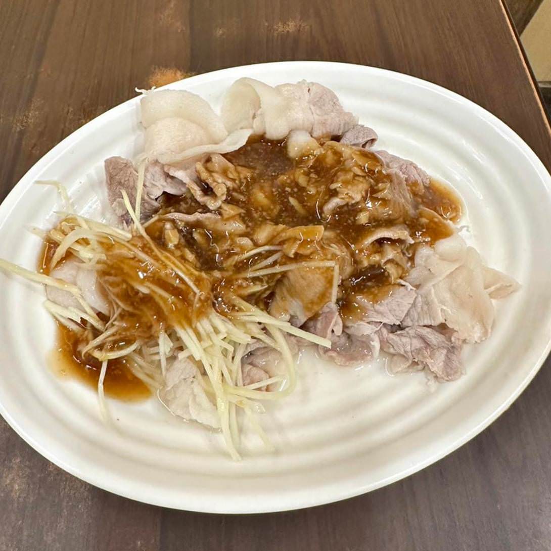台北美食｜台北市萬華區阿鴻知高飯鱸魚湯｜開業超過50年以上，位於廣州街觀光夜市，24小時營業平價小吃，古早味煮法手工切肉之美食饗宴！
