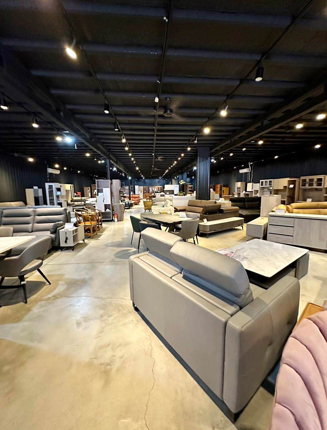 台中家具推薦|億家具批發倉庫台中店|台灣製造平價精品家具,工廠直營客製化沙發,占地寬敞千坪大賣場,打造舒適質感居家生活! - 第11張圖 台中家具推薦|億家具批發倉庫台中店|台灣製造平價精品家具,工廠直營客製化沙發,占地寬敞千坪大賣場,打造舒適質感居家生活!