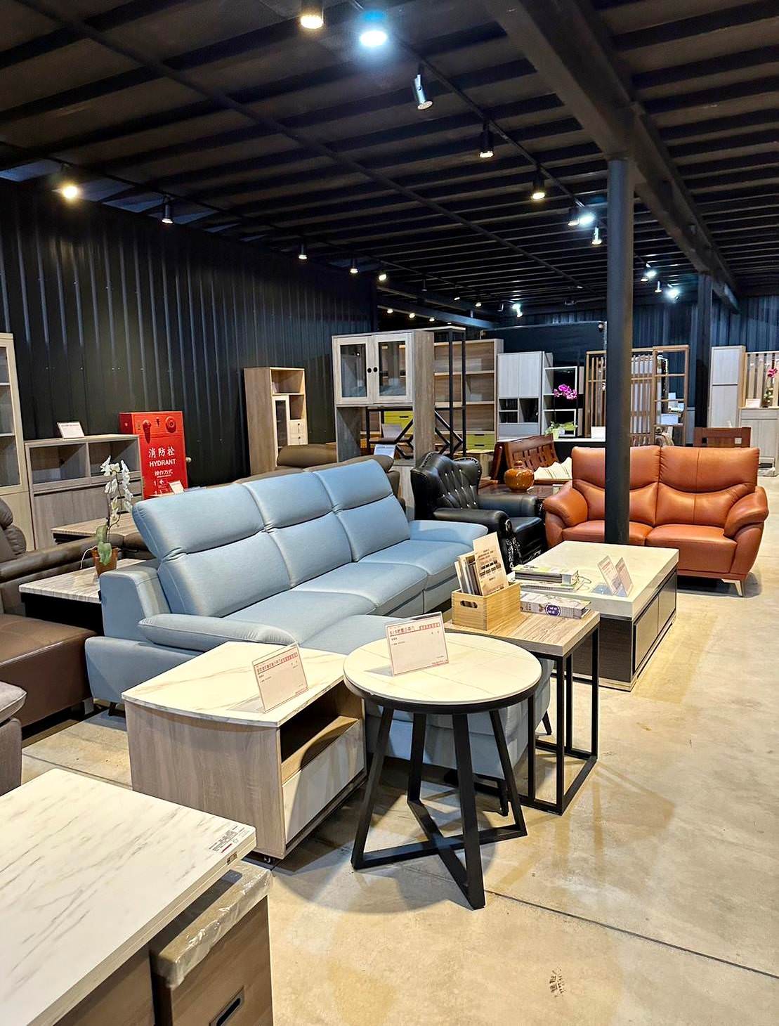 台中家具推薦|億家具批發倉庫台中店|台灣製造平價精品家具,工廠直營客製化沙發,占地寬敞千坪大賣場,打造舒適質感居家生活! - 第10張圖 台中家具推薦|億家具批發倉庫台中店|台灣製造平價精品家具,工廠直營客製化沙發,占地寬敞千坪大賣場,打造舒適質感居家生活!