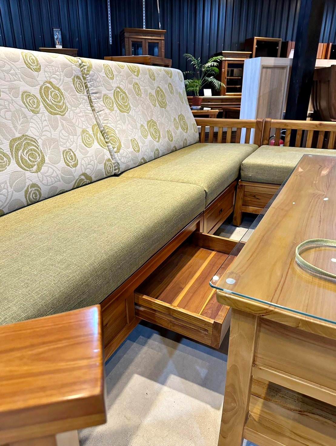 台中家具推薦|億家具批發倉庫台中店|台灣製造平價精品家具,工廠直營客製化沙發,占地寬敞千坪大賣場,打造舒適質感居家生活! - 第26張圖 台中家具推薦|億家具批發倉庫台中店|台灣製造平價精品家具,工廠直營客製化沙發,占地寬敞千坪大賣場,打造舒適質感居家生活!