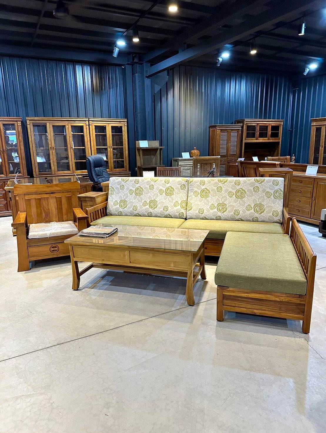 台中家具推薦|億家具批發倉庫台中店|台灣製造平價精品家具,工廠直營客製化沙發,占地寬敞千坪大賣場,打造舒適質感居家生活! - 第24張圖 台中家具推薦|億家具批發倉庫台中店|台灣製造平價精品家具,工廠直營客製化沙發,占地寬敞千坪大賣場,打造舒適質感居家生活!