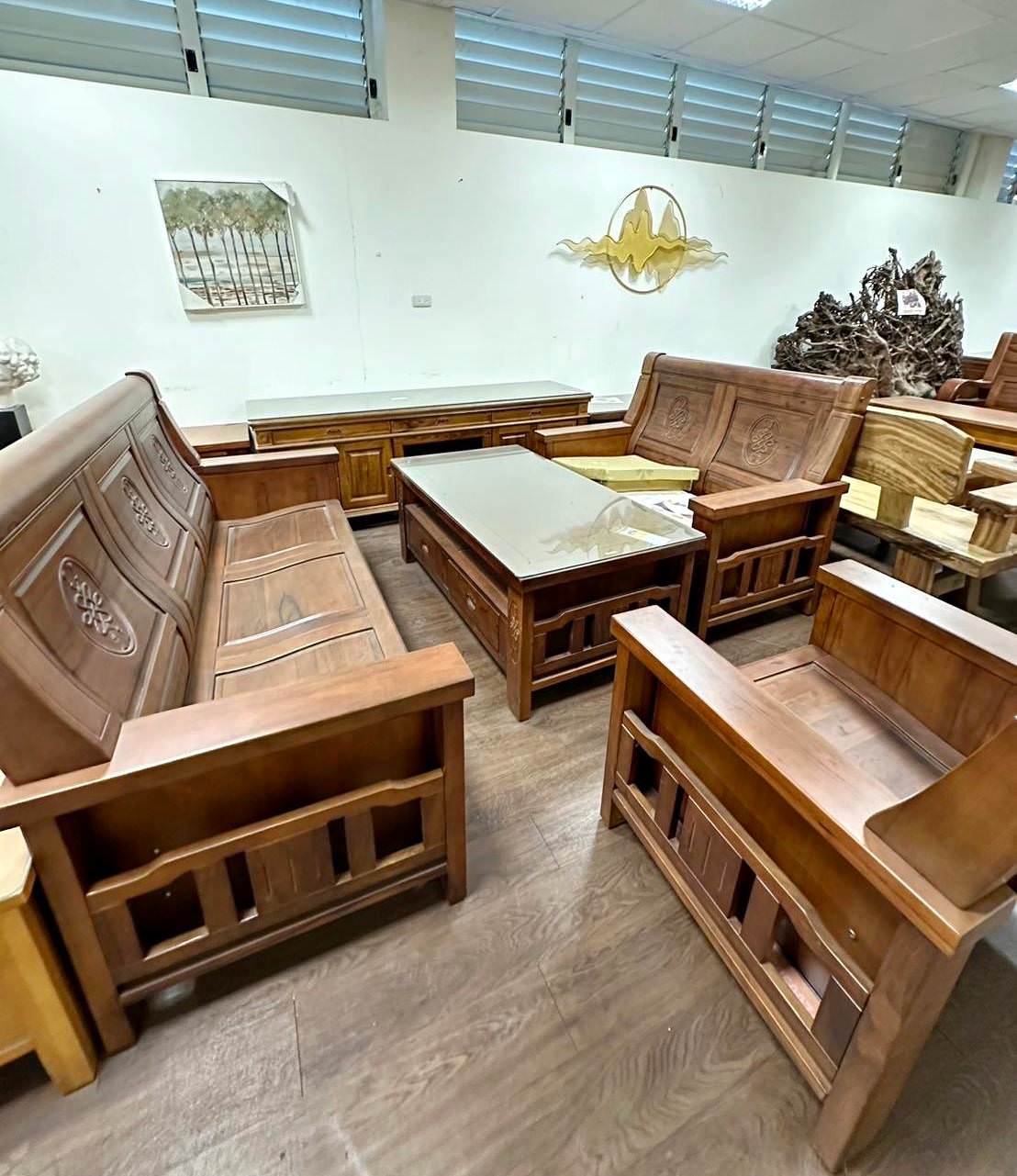 台中家具推薦|全台最大3000坪家具發貨中心—中友家具|台灣製造平價家具,家具寢具應有盡有,客製化滿足各種需求,超殺商品破盤大出清,小資族輕鬆擁有舒適質感居家生活! - 第39張圖 台中家具推薦|全台最大3000坪家具發貨中心—中友家具|台灣製造平價家具,家具寢具應有盡有,客製化滿足各種需求,超殺商品破盤大出清,小資族輕鬆擁有舒適質感居家生活!