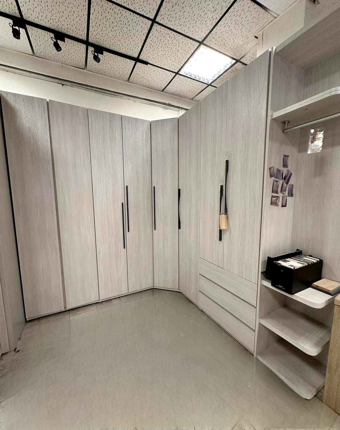 台中家具推薦|全台最大3000坪家具發貨中心—中友家具|台灣製造平價家具,家具寢具應有盡有,客製化滿足各種需求,超殺商品破盤大出清,小資族輕鬆擁有舒適質感居家生活! - 第70張圖 台中家具推薦|全台最大3000坪家具發貨中心—中友家具|台灣製造平價家具,家具寢具應有盡有,客製化滿足各種需求,超殺商品破盤大出清,小資族輕鬆擁有舒適質感居家生活!