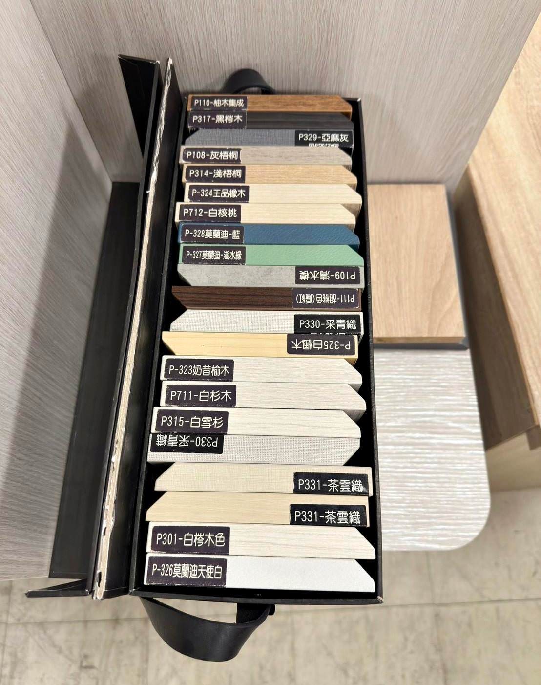 台中家具推薦|全台最大3000坪家具發貨中心—中友家具|台灣製造平價家具,家具寢具應有盡有,客製化滿足各種需求,超殺商品破盤大出清,小資族輕鬆擁有舒適質感居家生活! - 第76張圖 台中家具推薦|全台最大3000坪家具發貨中心—中友家具|台灣製造平價家具,家具寢具應有盡有,客製化滿足各種需求,超殺商品破盤大出清,小資族輕鬆擁有舒適質感居家生活!