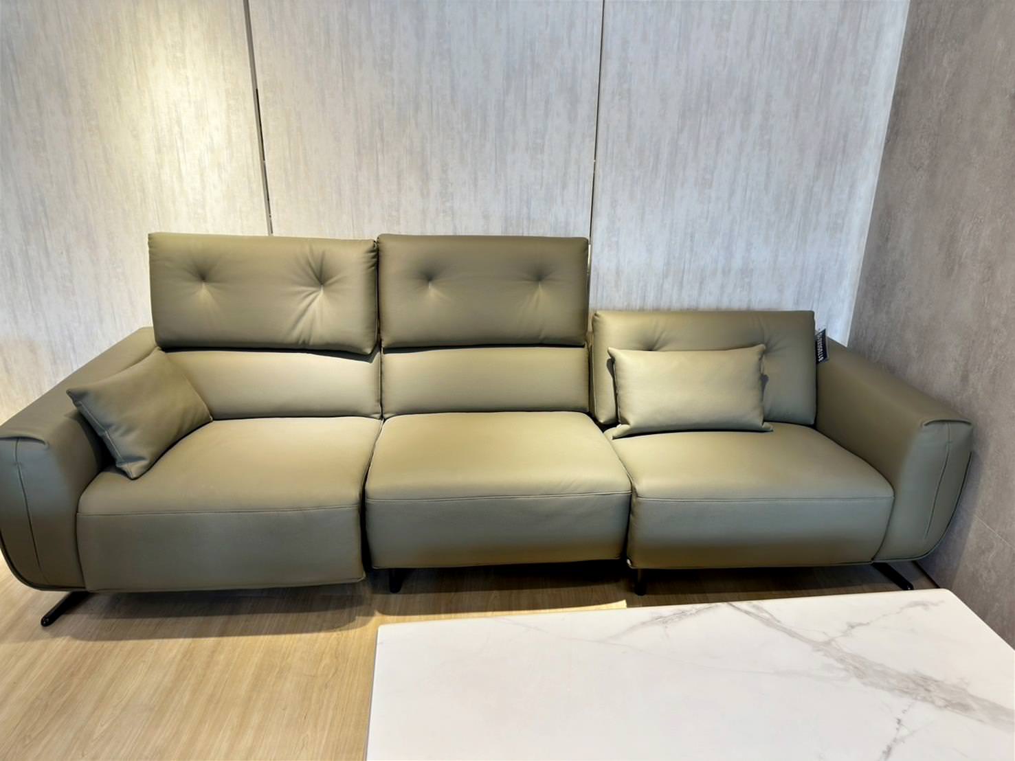 台中家具推薦|全台最大3000坪家具發貨中心—中友家具|台灣製造平價家具,家具寢具應有盡有,客製化滿足各種需求,超殺商品破盤大出清,小資族輕鬆擁有舒適質感居家生活! - 第25張圖 台中家具推薦|全台最大3000坪家具發貨中心—中友家具|台灣製造平價家具,家具寢具應有盡有,客製化滿足各種需求,超殺商品破盤大出清,小資族輕鬆擁有舒適質感居家生活!