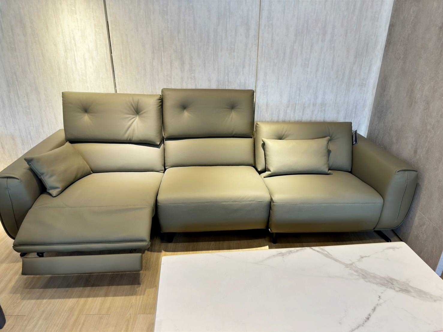 台中家具推薦|全台最大3000坪家具發貨中心—中友家具|台灣製造平價家具,家具寢具應有盡有,客製化滿足各種需求,超殺商品破盤大出清,小資族輕鬆擁有舒適質感居家生活! - 第23張圖 台中家具推薦|全台最大3000坪家具發貨中心—中友家具|台灣製造平價家具,家具寢具應有盡有,客製化滿足各種需求,超殺商品破盤大出清,小資族輕鬆擁有舒適質感居家生活!