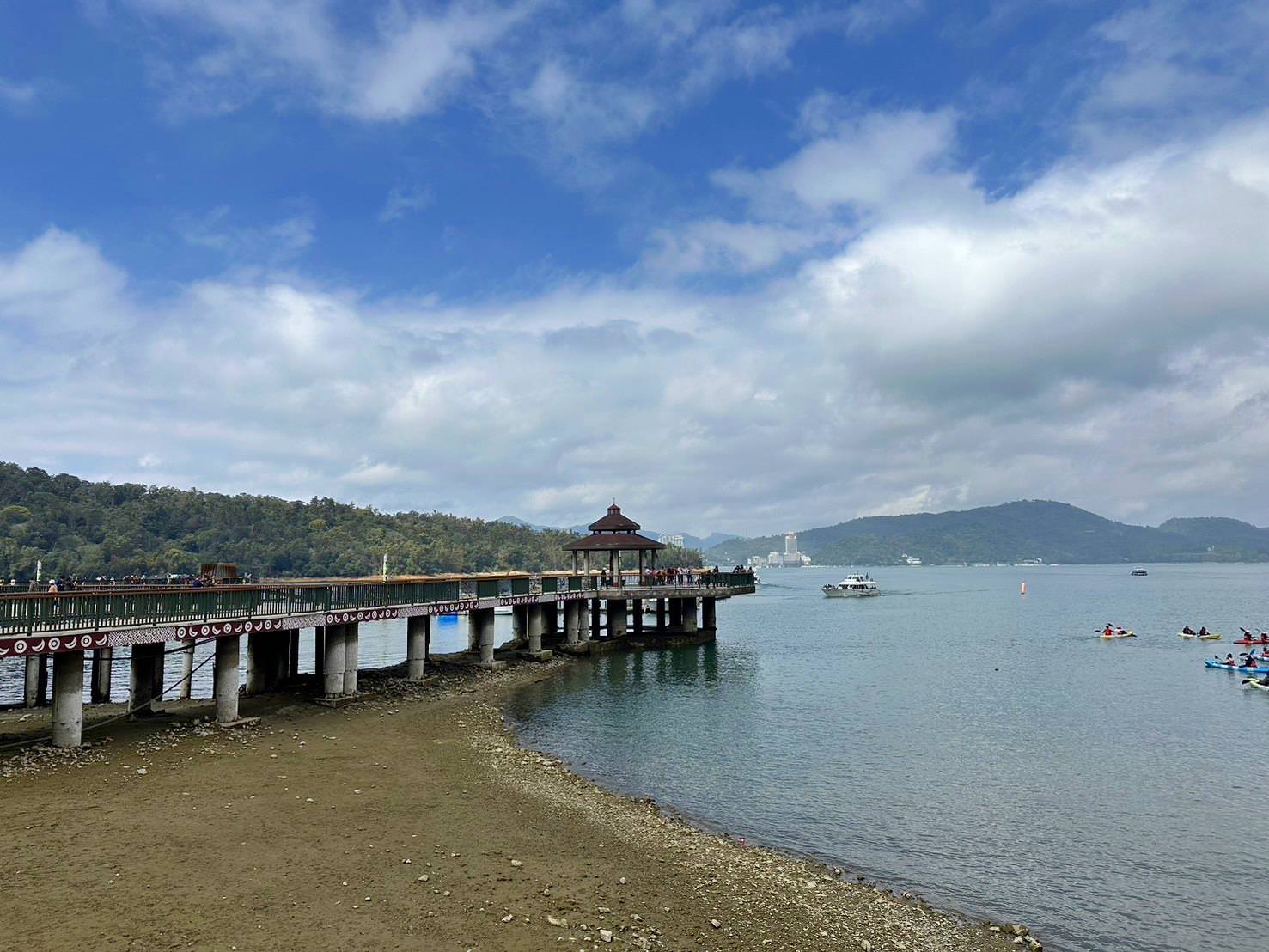 南投縣魚池鄉日月潭住宿推薦|日月潭飯店晶澤會館THE CRYSTAL RESORT|伊達邵商店街旁、日月潭湖景一覽無遺、美食饗宴應有盡有之晶澤會館入住心得分享! - 第95張圖 南投縣魚池鄉日月潭住宿推薦|日月潭飯店晶澤會館THE CRYSTAL RESORT|伊達邵商店街旁、日月潭湖景一覽無遺、美食饗宴應有盡有之晶澤會館入住心得分享!