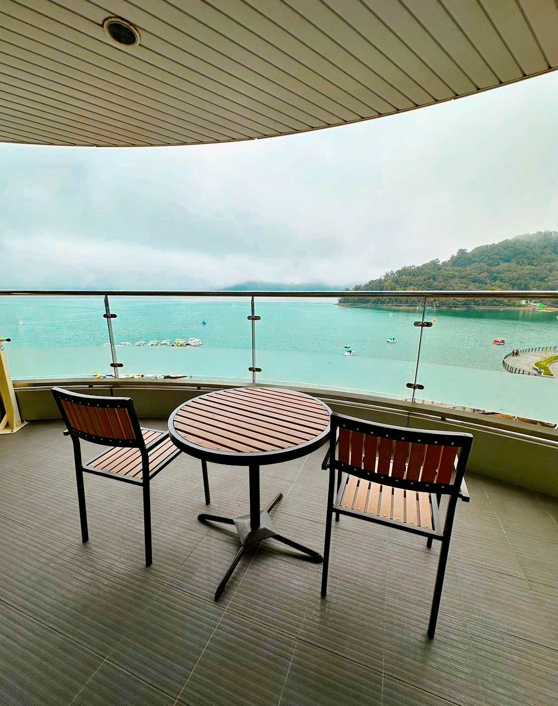 南投縣魚池鄉日月潭住宿推薦|日月潭飯店晶澤會館THE CRYSTAL RESORT|伊達邵商店街旁、日月潭湖景一覽無遺、美食饗宴應有盡有之晶澤會館入住心得分享! - 第32張圖 南投縣魚池鄉日月潭住宿推薦|日月潭飯店晶澤會館THE CRYSTAL RESORT|伊達邵商店街旁、日月潭湖景一覽無遺、美食饗宴應有盡有之晶澤會館入住心得分享!