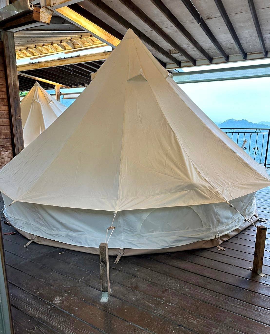 台中豪華露營推薦｜蟬說：山中靜靜ChanShuo：immersionglamping｜太平區酒桶山層巒疊嶂山景，山中靜靜結合一泊二食住宿體驗，適合各齡層之野奢露營入住心得分享！