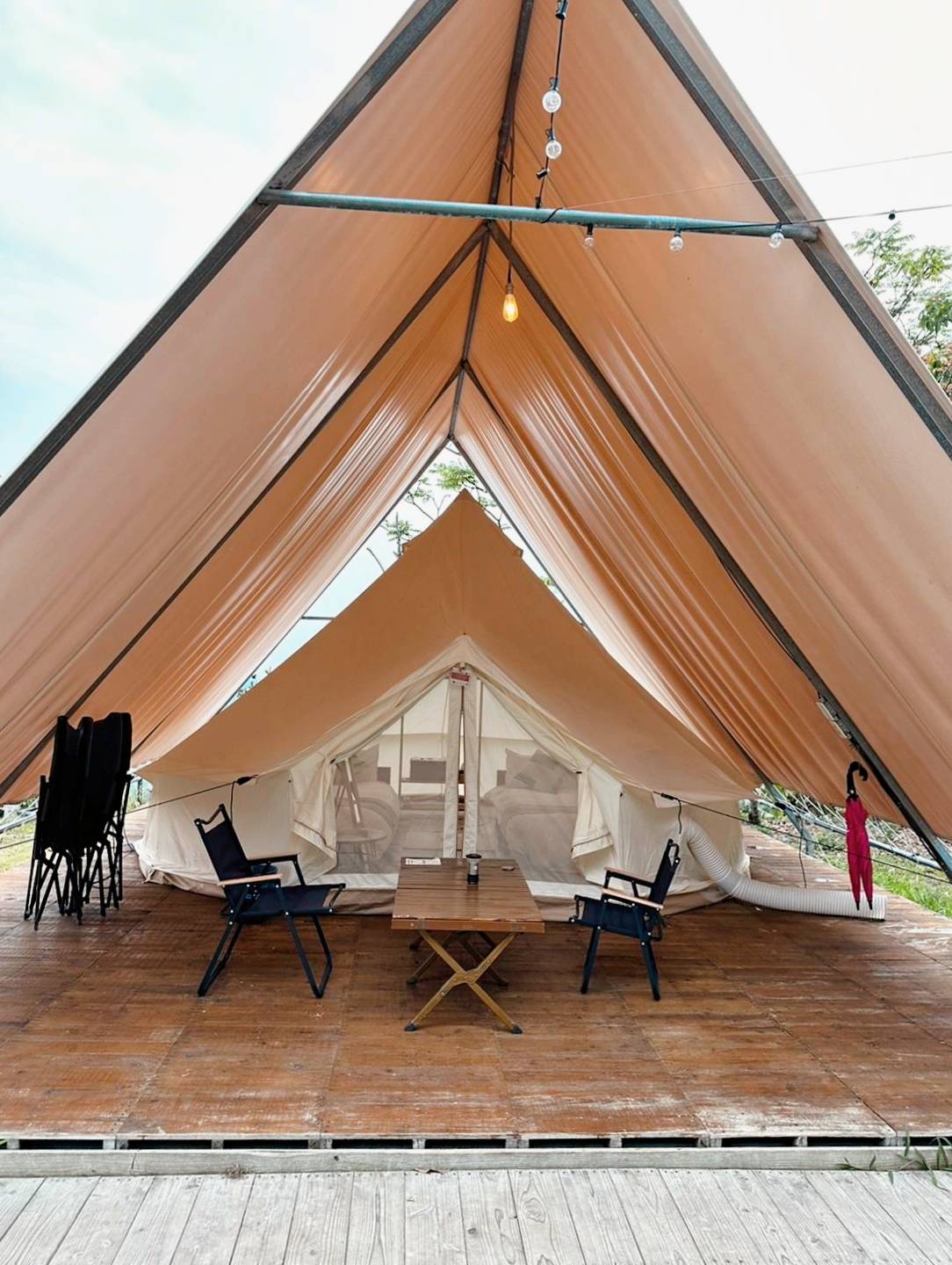 台中豪華露營推薦｜蟬說：山中靜靜ChanShuo：immersionglamping｜太平區酒桶山層巒疊嶂山景，山中靜靜結合一泊二食住宿體驗，適合各齡層之野奢露營入住心得分享！