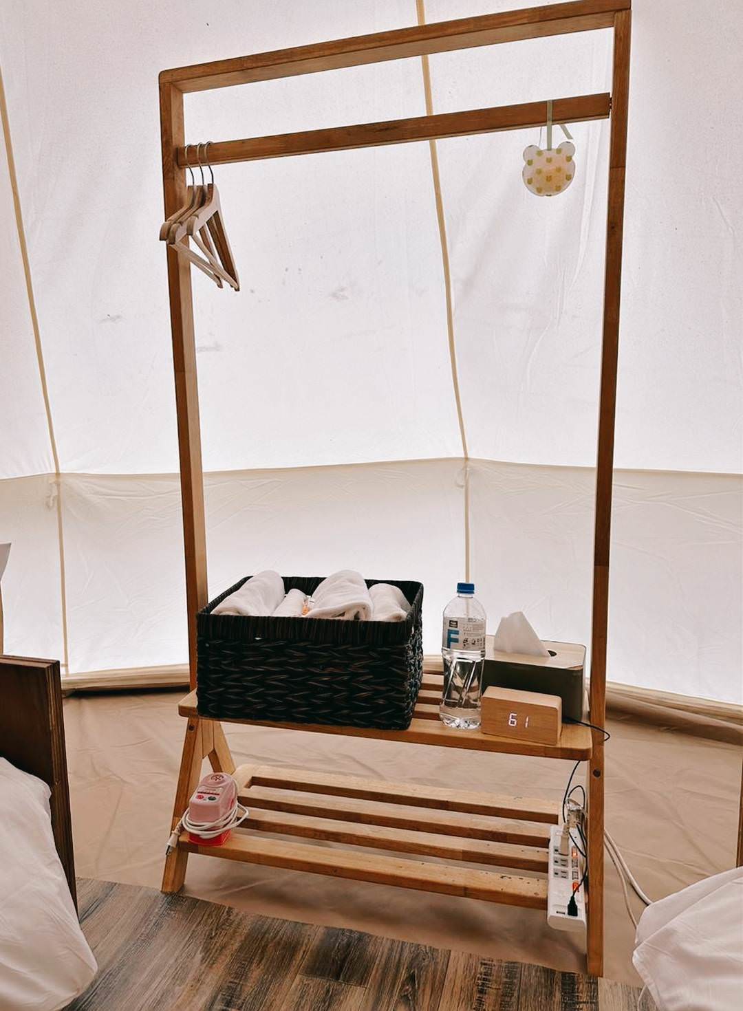 台中豪華露營推薦｜蟬說：山中靜靜ChanShuo：immersionglamping｜太平區酒桶山層巒疊嶂山景，山中靜靜結合一泊二食住宿體驗，適合各齡層之野奢露營入住心得分享！