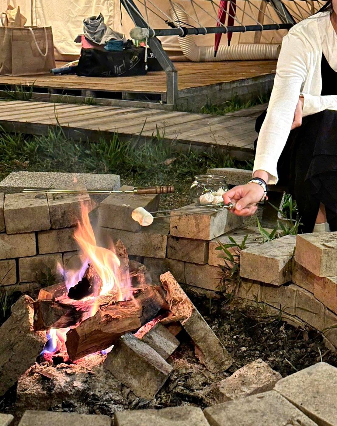 台中豪華露營推薦｜蟬說：山中靜靜ChanShuo：immersionglamping｜太平區酒桶山層巒疊嶂山景，山中靜靜結合一泊二食住宿體驗，適合各齡層之野奢露營入住心得分享！