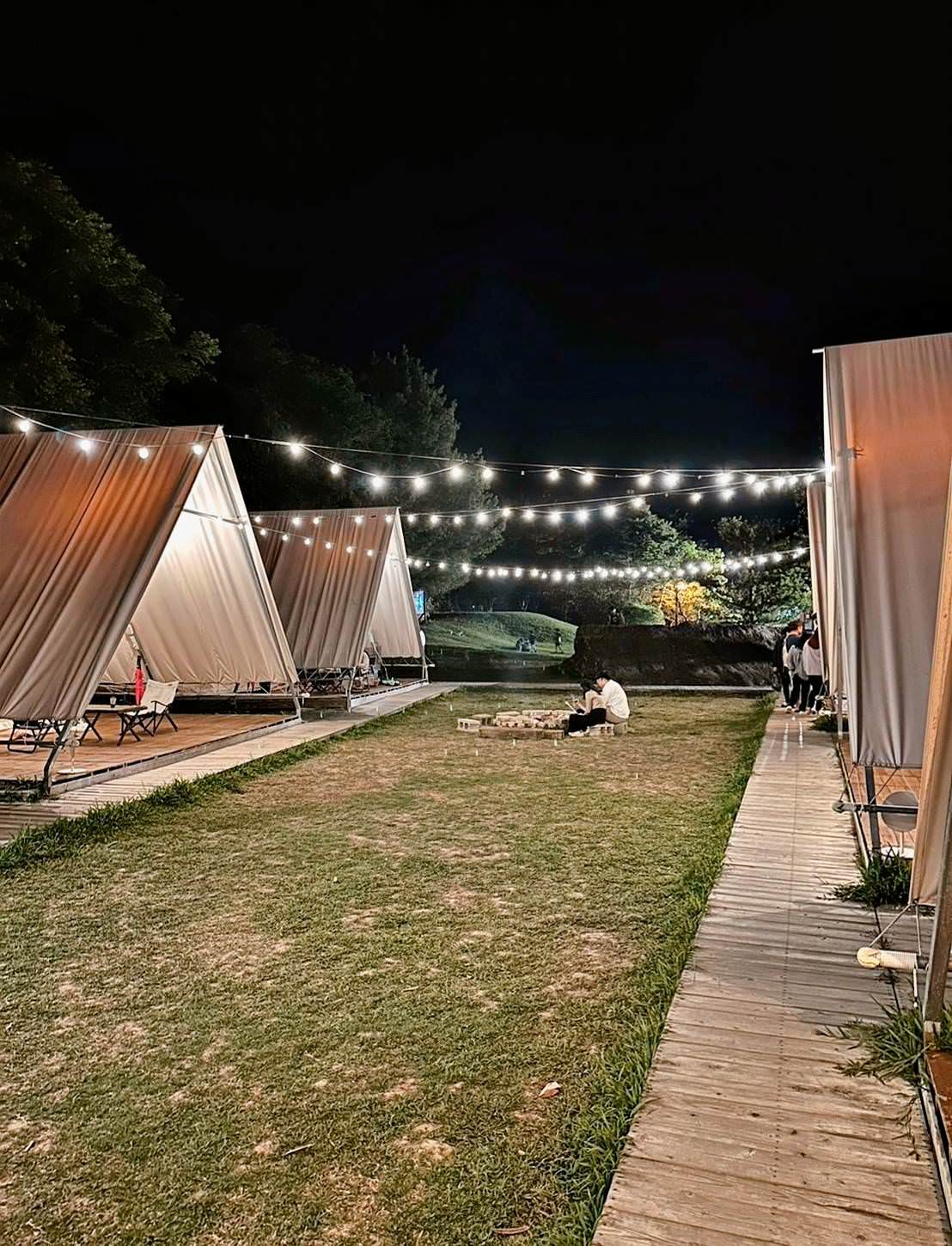 台中豪華露營推薦｜蟬說：山中靜靜ChanShuo：immersionglamping｜太平區酒桶山層巒疊嶂山景，山中靜靜結合一泊二食住宿體驗，適合各齡層之野奢露營入住心得分享！