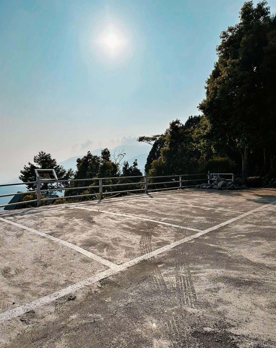 南投縣仁愛鄉民宿推薦|清境茲心園渡假山莊|座落海拔約1650公尺層巒疊翠山景,宛如人間仙境觀賞碧湖風光最佳景點,多種房型選擇滿足旅人住宿與包棟民宿之入住心得分享! - 第22張圖 南投縣仁愛鄉民宿推薦|清境茲心園渡假山莊|座落海拔約1650公尺層巒疊翠山景,宛如人間仙境觀賞碧湖風光最佳景點,多種房型選擇滿足旅人住宿與包棟民宿之入住心得分享!