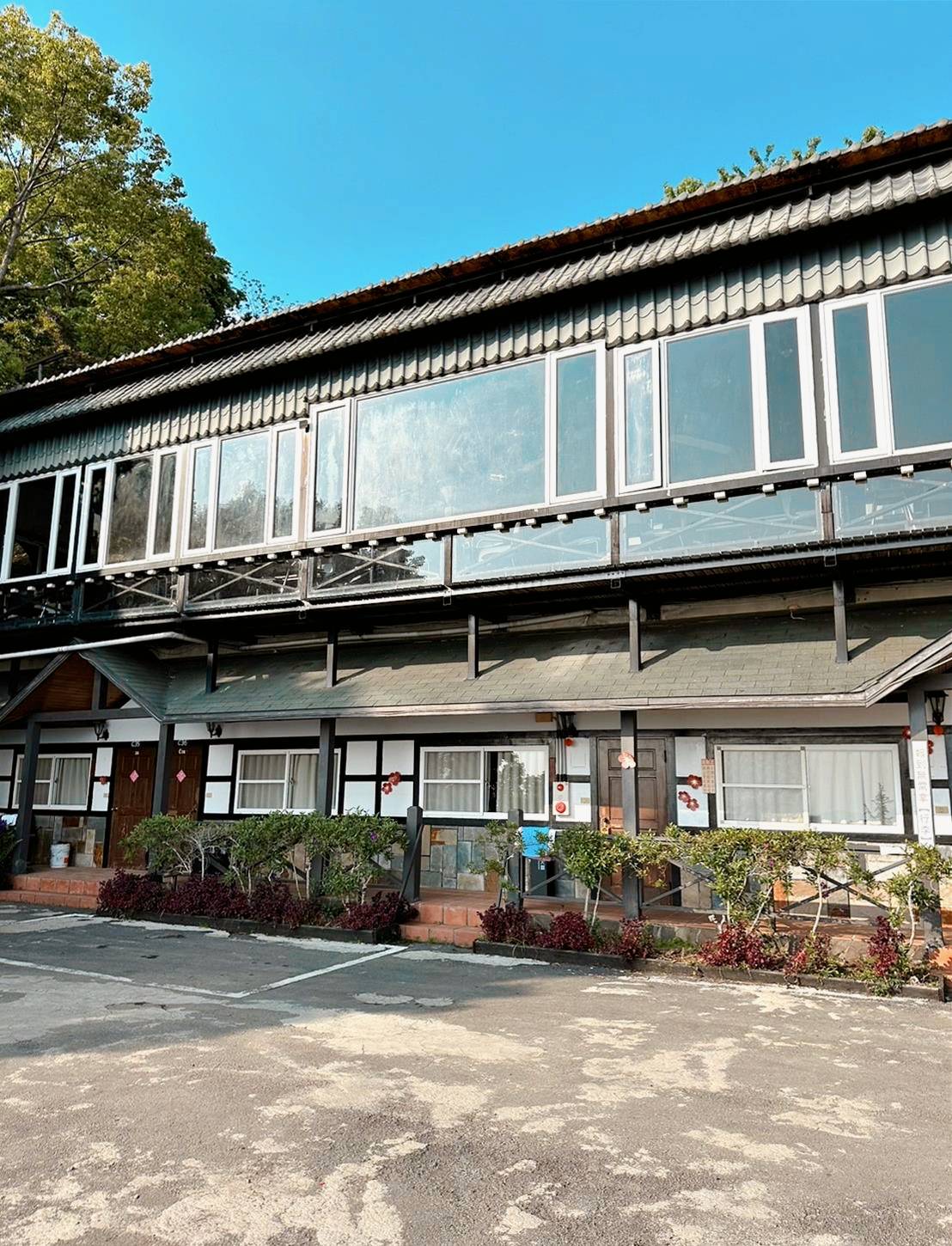 南投縣仁愛鄉民宿推薦|清境茲心園渡假山莊|座落海拔約1650公尺層巒疊翠山景,宛如人間仙境觀賞碧湖風光最佳景點,多種房型選擇滿足旅人住宿與包棟民宿之入住心得分享! - 第6張圖 南投縣仁愛鄉民宿推薦|清境茲心園渡假山莊|座落海拔約1650公尺層巒疊翠山景,宛如人間仙境觀賞碧湖風光最佳景點,多種房型選擇滿足旅人住宿與包棟民宿之入住心得分享!