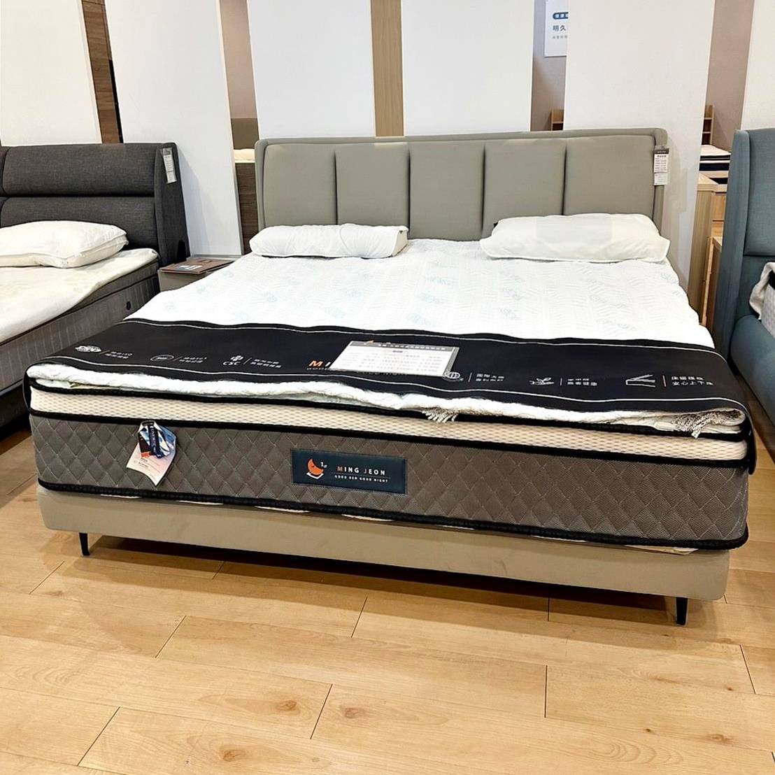 台南家具推薦|明久家具台南店|鄰近大橋火車站,台灣在地品牌,沙發、床墊工廠直營,價格親民、CP值高,客製化家具滿足客群需求! - 第53張圖 台南家具推薦|明久家具台南店|鄰近大橋火車站,台灣在地品牌,沙發、床墊工廠直營,價格親民、CP值高,客製化家具滿足客群需求!