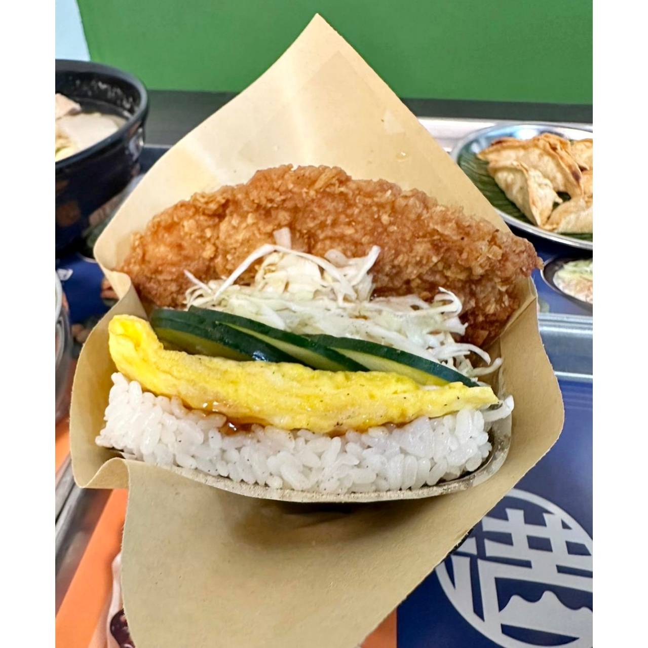 高雄美味食記|満足飯包-鳳山店|經典手握飯包、平價創意料理、湯品小菜點心之満足飯包美食饗宴! - 第22張圖 高雄美味食記|満足飯包-鳳山店|經典手握飯包、平價創意料理、湯品小菜點心之満足飯包美食饗宴!