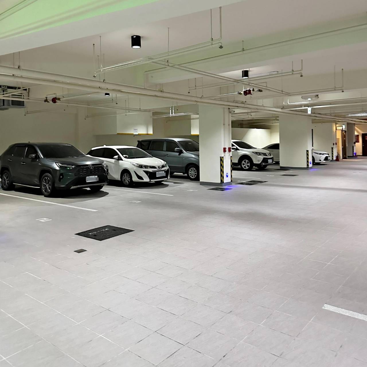 台中南區住宿推薦|挪威森林台中文創館|室內親子景點一玩上癮,忠孝夜市徒步1分鐘,吃喝玩樂生活機能方便,住宿環境徹底放鬆身心之挪威森林台中文創館入住心得分享! - 第13張圖 台中南區住宿推薦|挪威森林台中文創館|室內親子景點一玩上癮,忠孝夜市徒步1分鐘,吃喝玩樂生活機能方便,住宿環境徹底放鬆身心之挪威森林台中文創館入住心得分享!