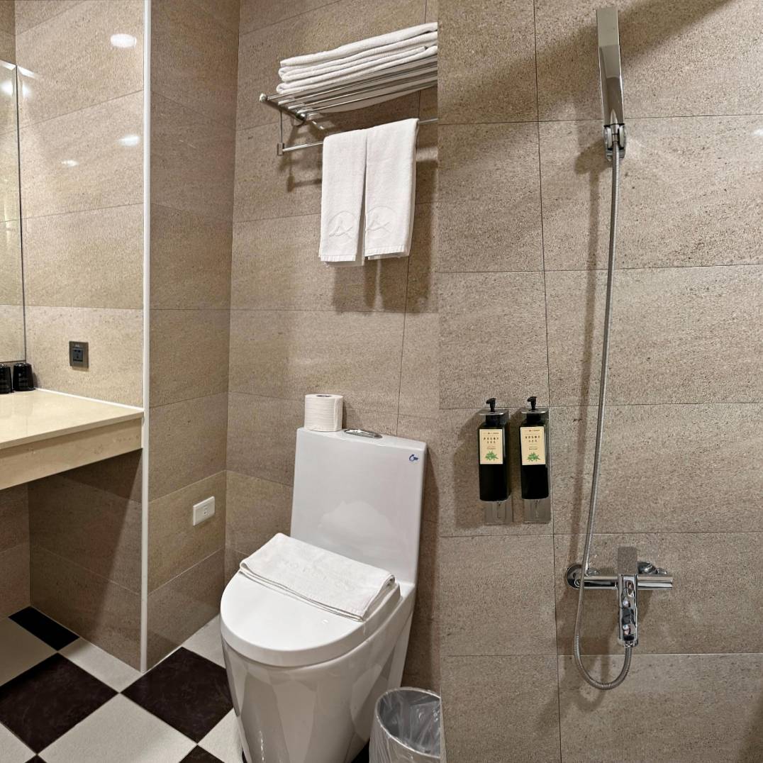 台南中西區住宿推薦|HOTEL A聖禾大飯店|步行可達國華友愛商圈,吃喝玩樂生活樣樣便利,鬧中取靜優異地理位置之聖禾大飯店入住心得分享! - 第18張圖 台南中西區住宿推薦|HOTEL A聖禾大飯店|步行可達國華友愛商圈,吃喝玩樂生活樣樣便利,鬧中取靜優異地理位置之聖禾大飯店入住心得分享!