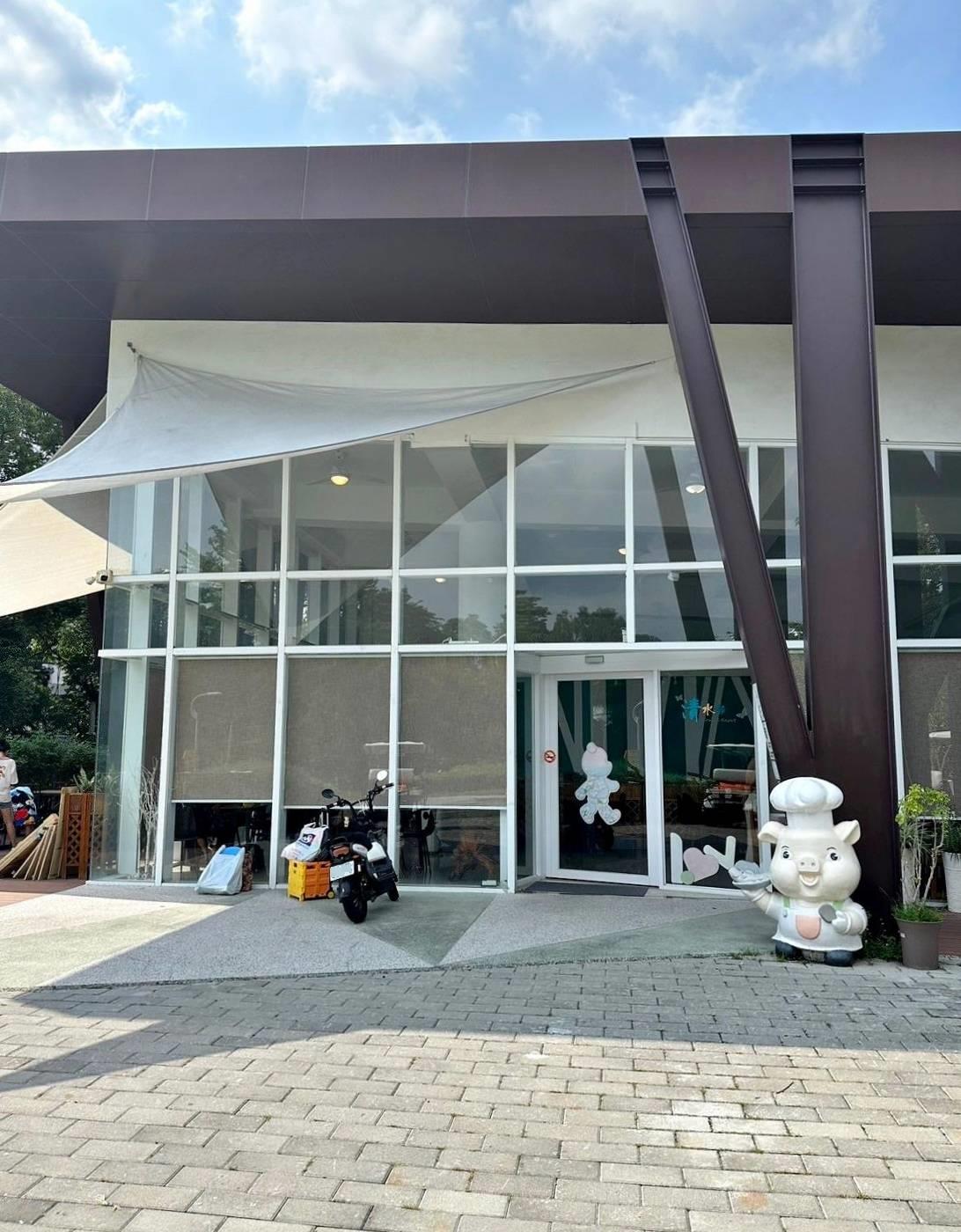 彰化縣社頭鄉露營推薦｜Qinshui Resort清水那方豪華露營｜全國唯一可以泡溫泉的豪華露營，近擁大片綠意生態，適合各齡層之免裝備懶人露營入住心得分享！