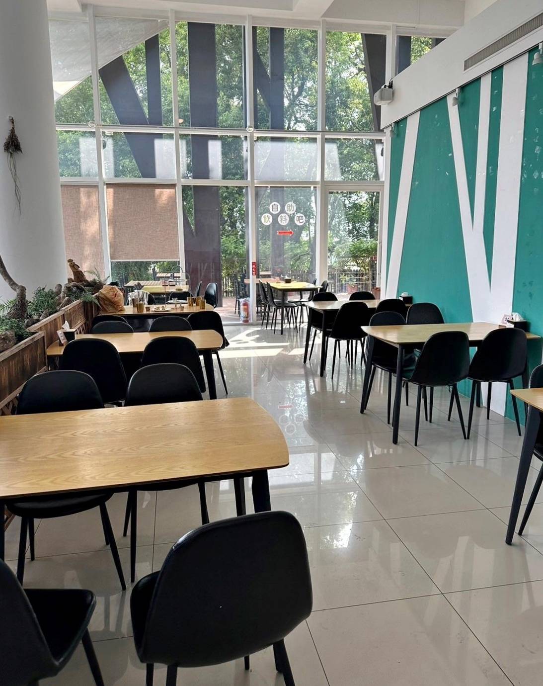 彰化縣社頭鄉露營推薦｜Qinshui Resort清水那方豪華露營｜全國唯一可以泡溫泉的豪華露營，近擁大片綠意生態，適合各齡層之免裝備懶人露營入住心得分享！