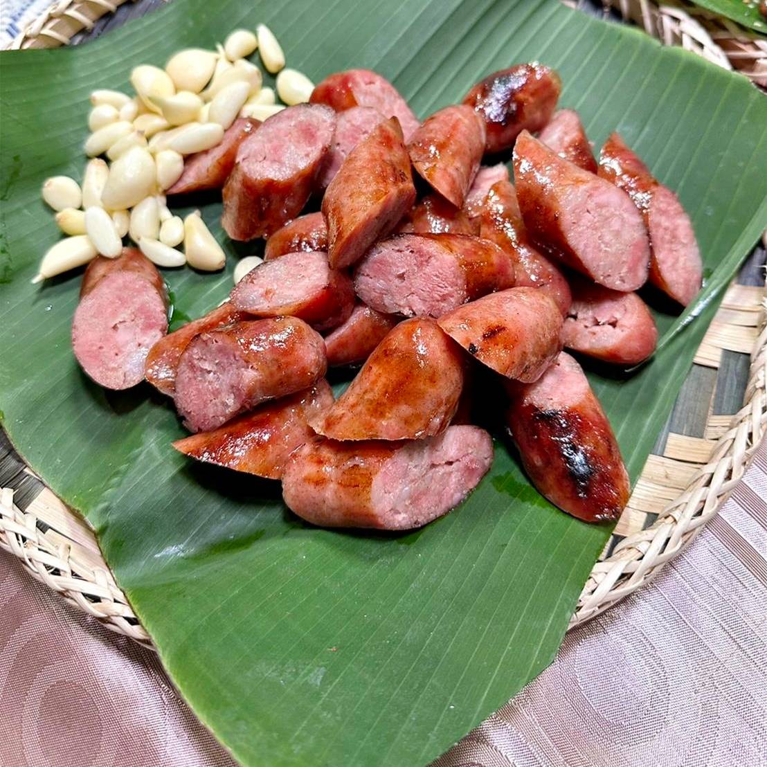 專業活動燒烤餐車到府服務推薦｜王牌總匯烤—燒烤外燴餐車｜一通電話立即服務，獨家秘製醬汁搭配，炭烤佳餚讓人驚艷，提供客製化菜單服務！